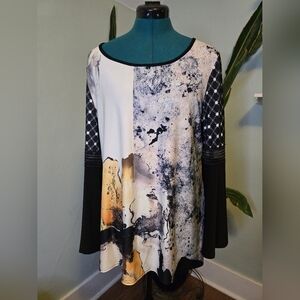 Michael Tyler Bell Sleeve Top Size L NWOT